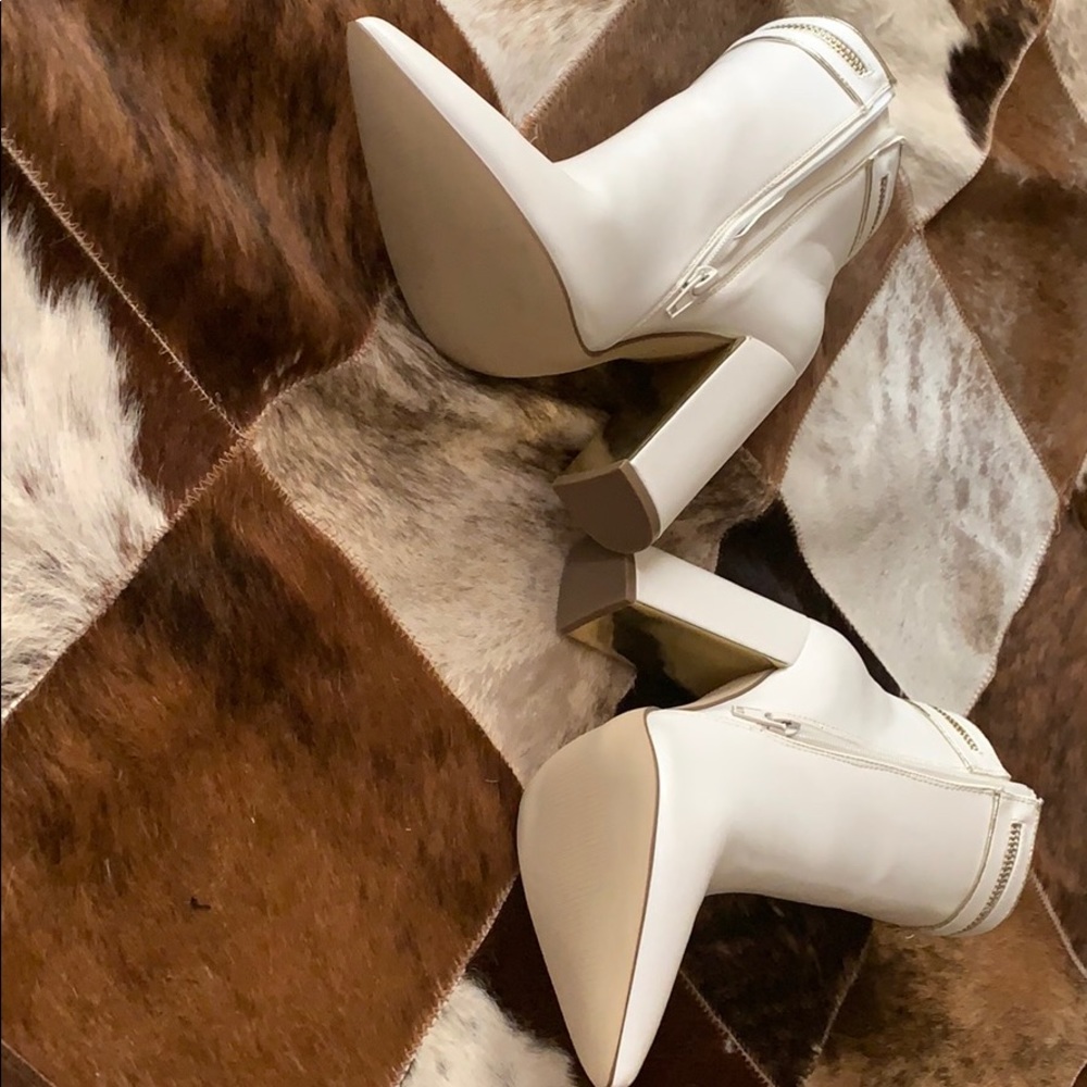 Mini boots - Picture 3 of 4